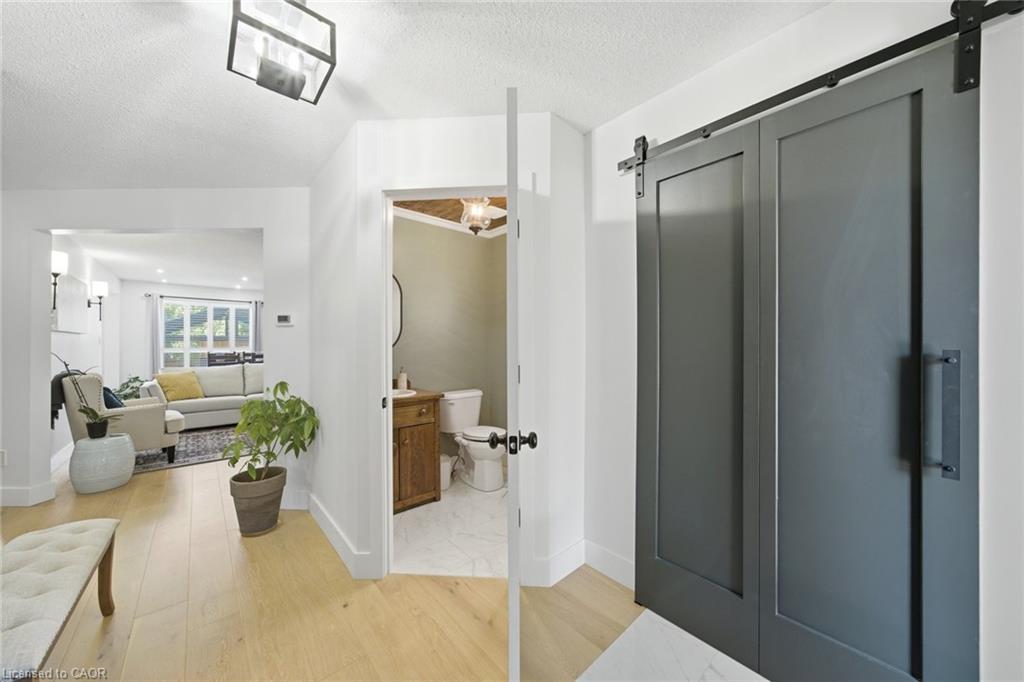 35 Rosebury Way Property Photo 3