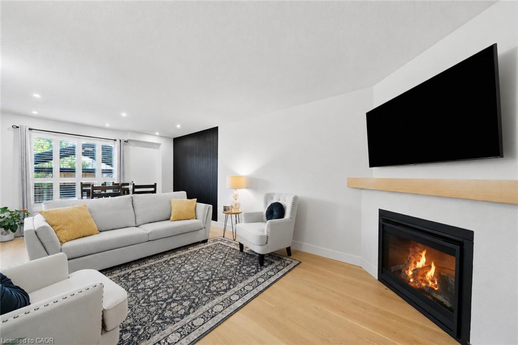 35 Rosebury Way Property Photo 6