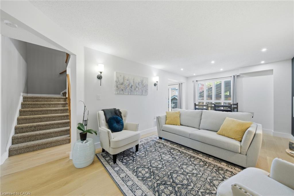 35 Rosebury Way Property Photo 7