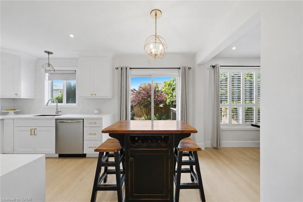 35 Rosebury Way Property Photo 13