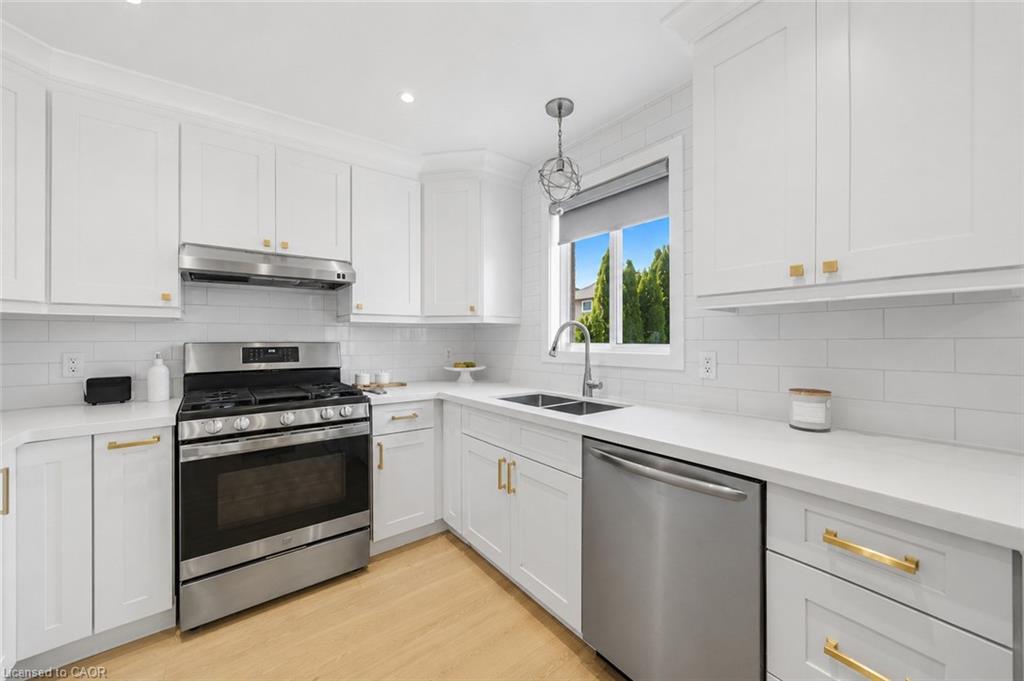 35 Rosebury Way Property Photo 17