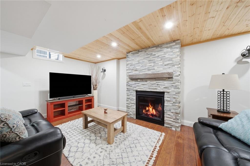 35 Rosebury Way Property Photo 32