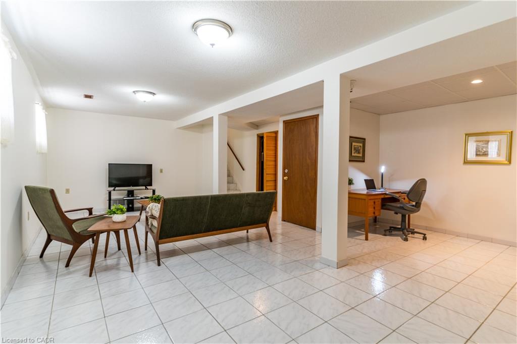 102 Markson Crescent Property Photo 31