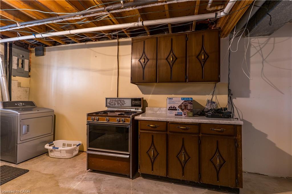 102 Markson Crescent Property Photo 33