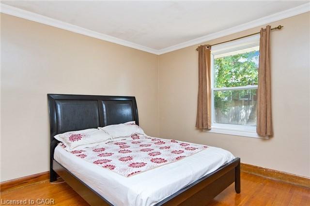 960 Dunsmure Road Property Photo 7