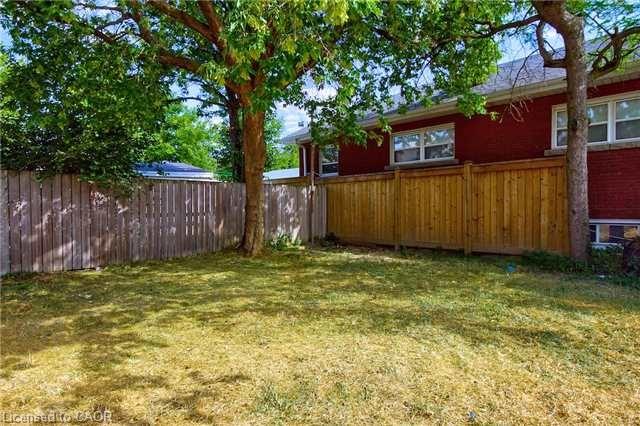 960 Dunsmure Road Property Photo 9