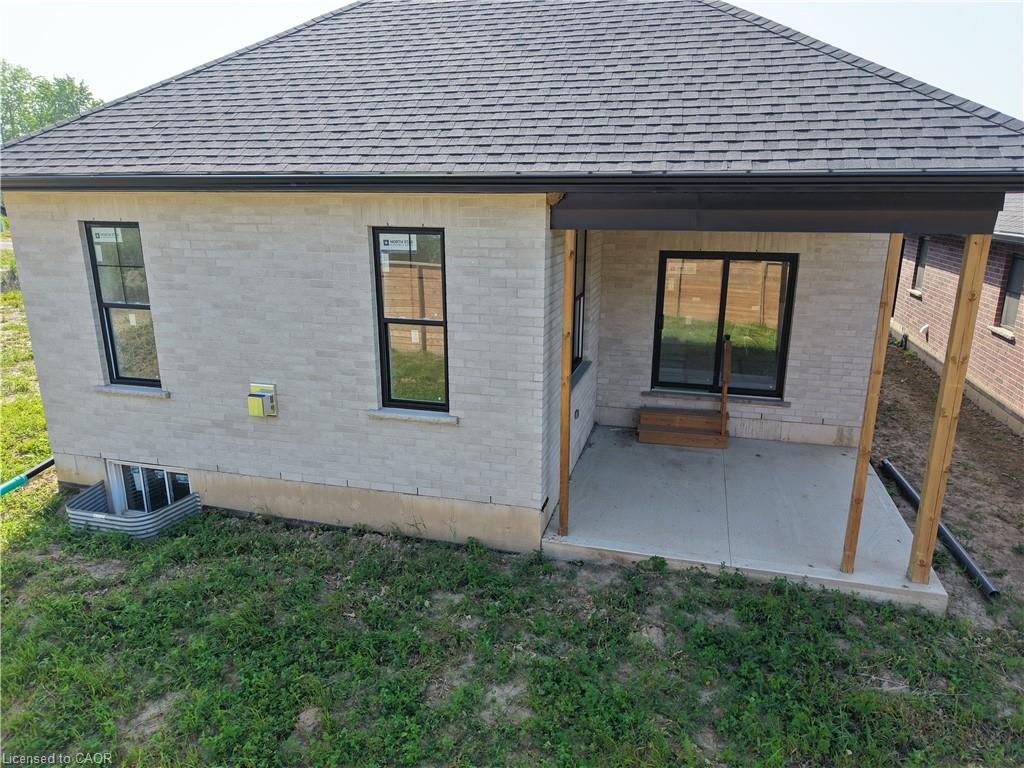 67 Hunter Drive S Property Photo 14