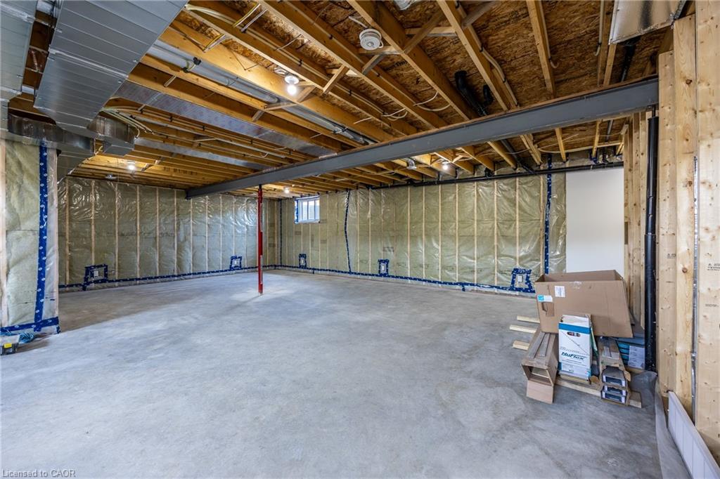 71 Hunter Drive S Property Photo 15