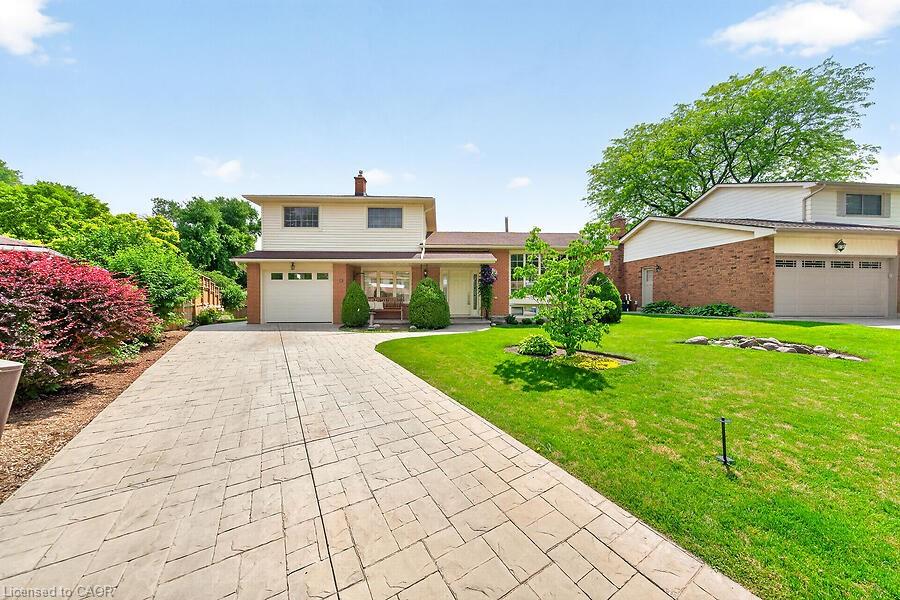 7 Elizabeth Court Property Photo 2