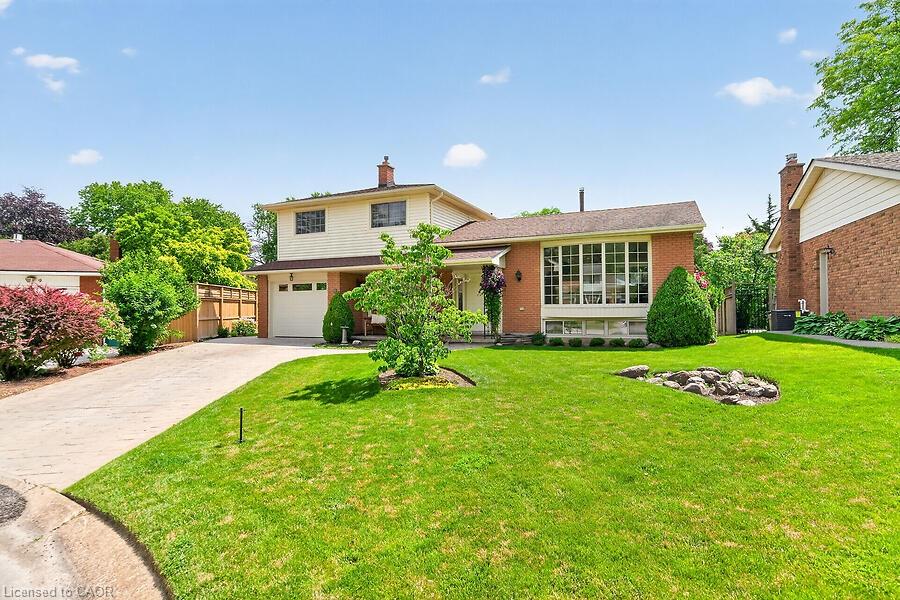 7 Elizabeth Court Property Photo 3