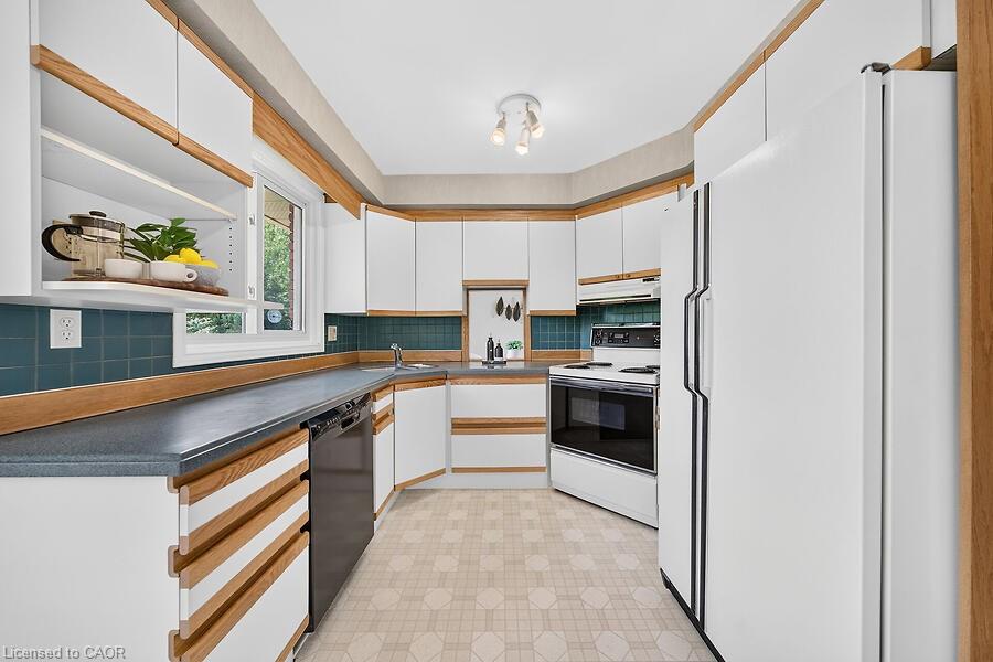 7 Elizabeth Court Property Photo 14