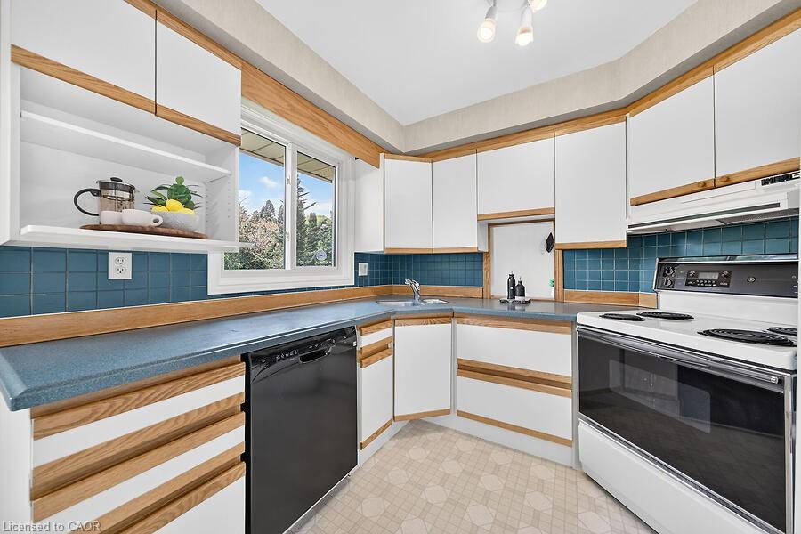 7 Elizabeth Court Property Photo 16