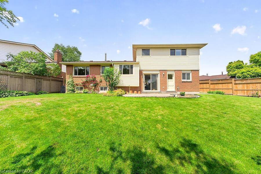 7 Elizabeth Court Property Photo 35