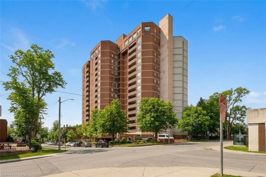 1003-222 Jackson Street W Property Photo 2