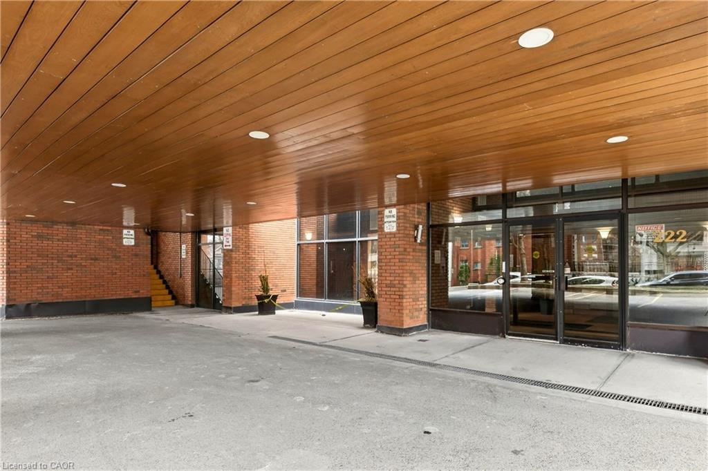 1003-222 Jackson Street W Property Photo 3