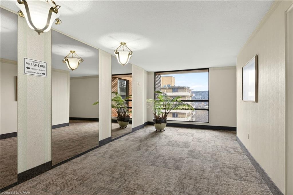 1003-222 Jackson Street W Property Photo 7