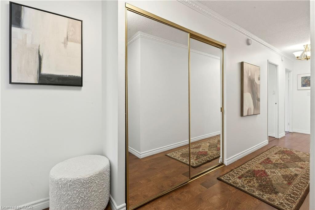 1003-222 Jackson Street W Property Photo 31
