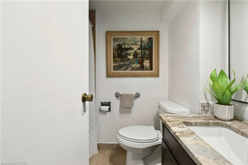 1003-222 Jackson Street W Property Photo 47