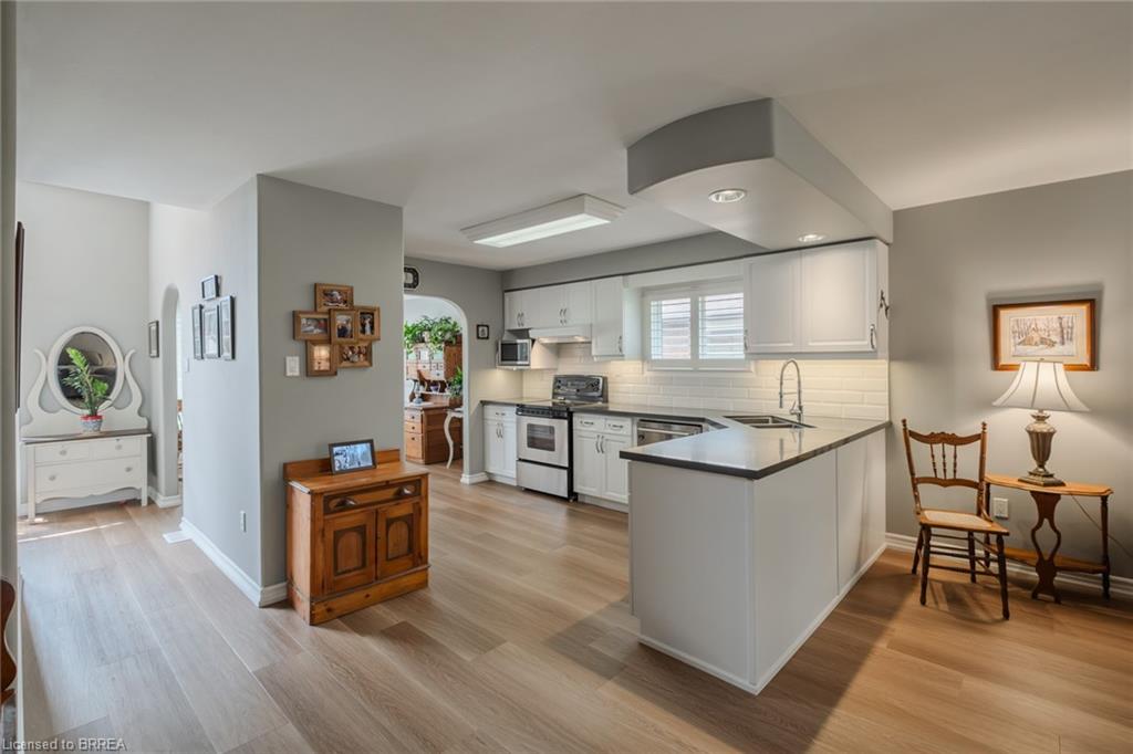 39 Russell Crescent Property Photo 19