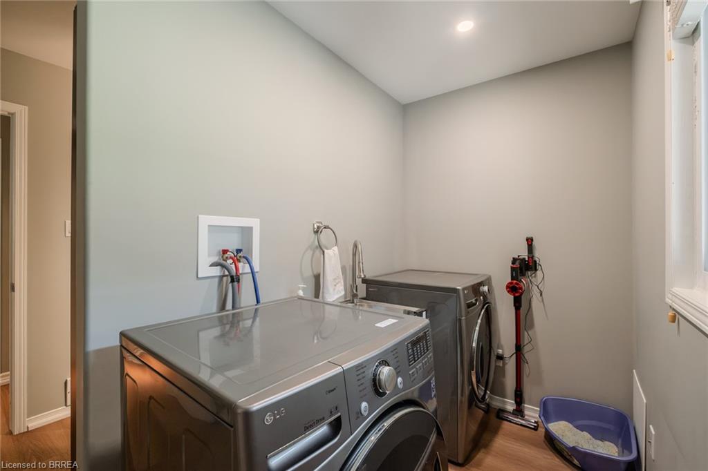 39 Russell Crescent Property Photo 27