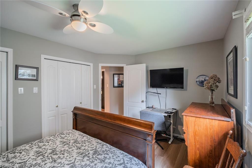 39 Russell Crescent Property Photo 29