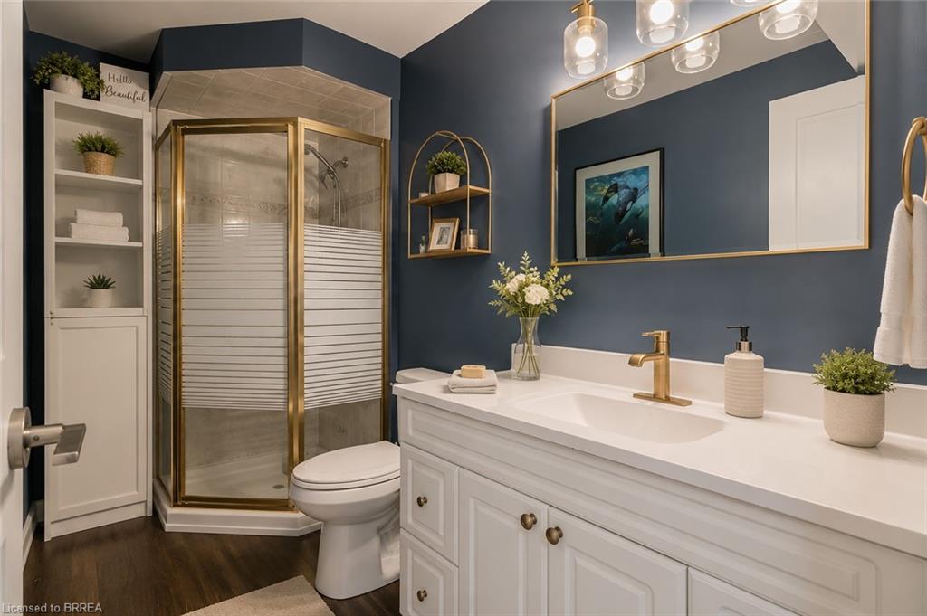 39 Russell Crescent Property Photo 50