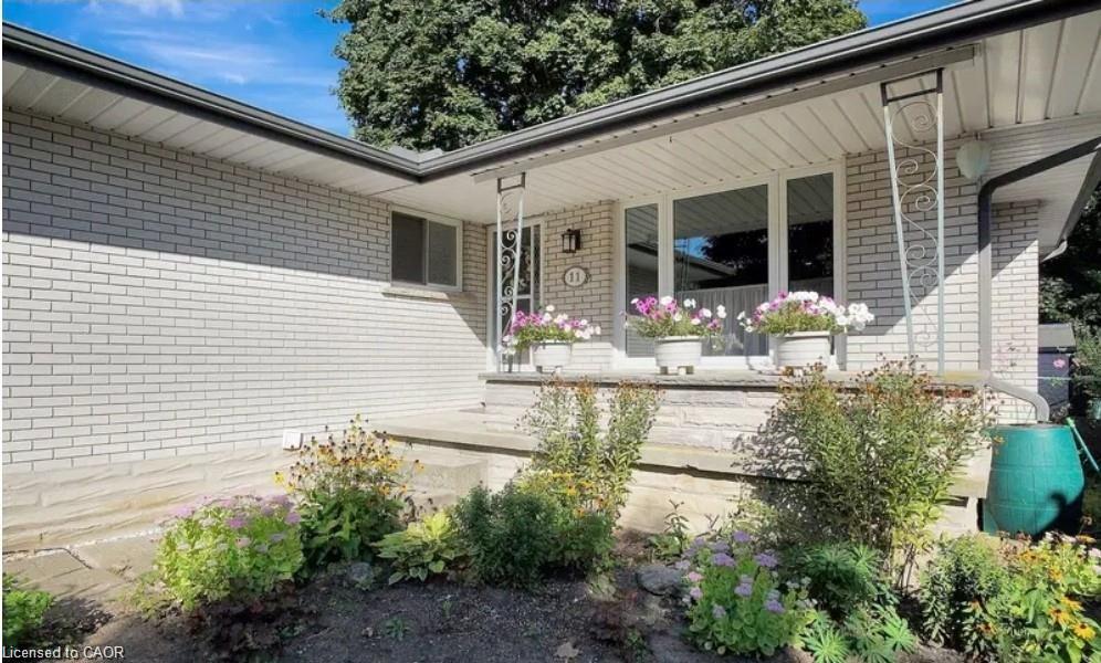 11 Duncairn Avenue Property Photo 2