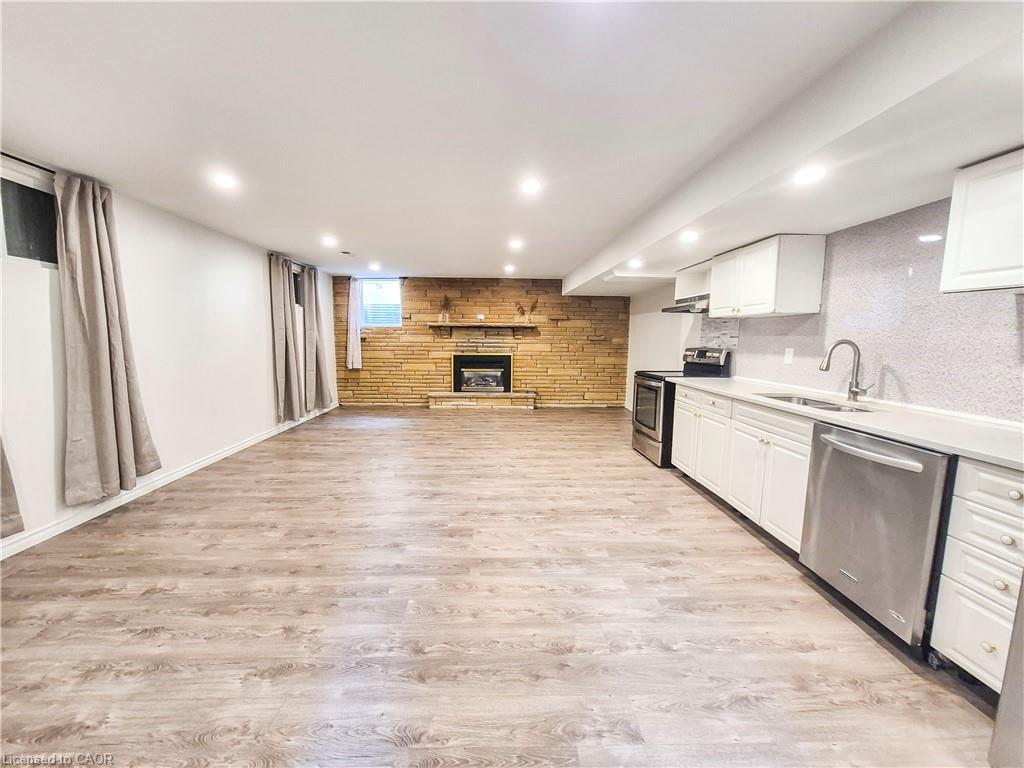 11 Duncairn Avenue Property Photo 3