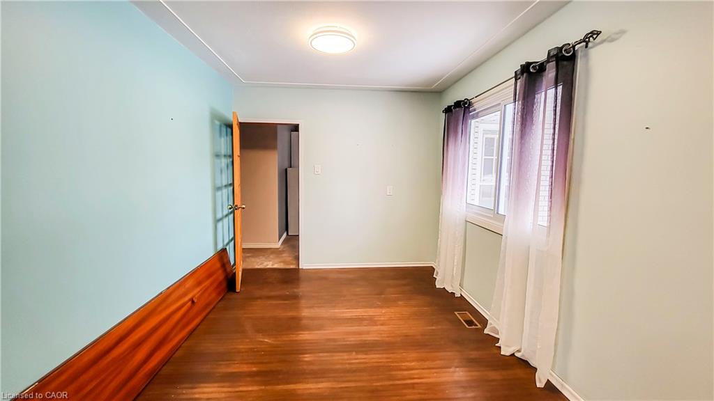 11 Duncairn Avenue Property Photo 20