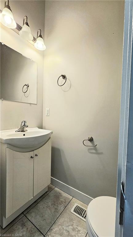 G3-439 Athlone Avenue Property Photo 4