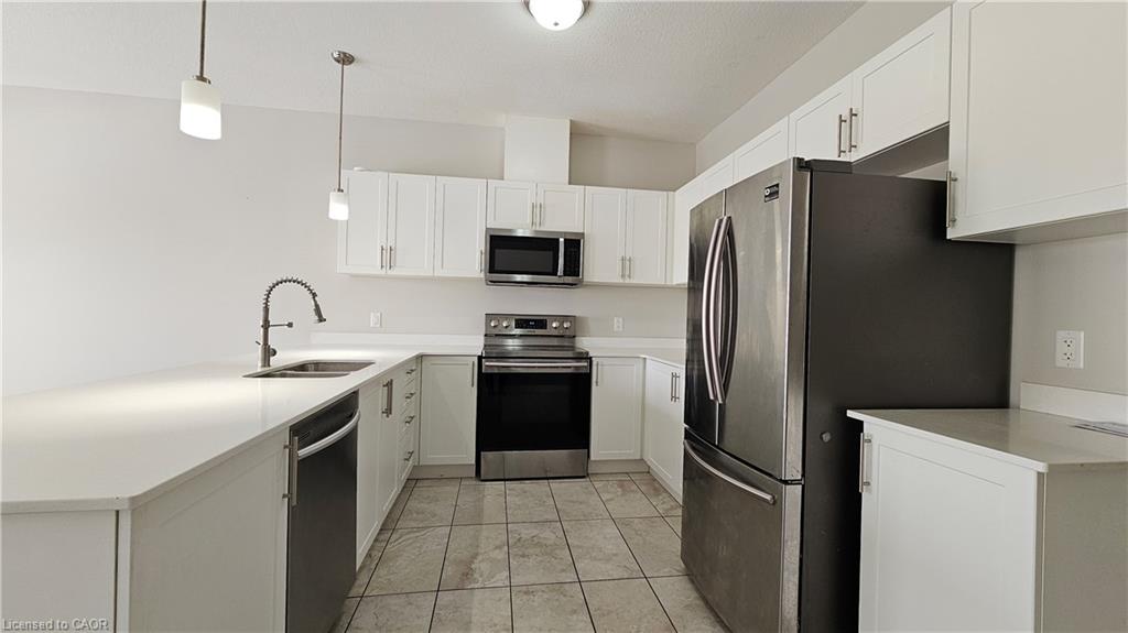 G3-439 Athlone Avenue Property Photo 6