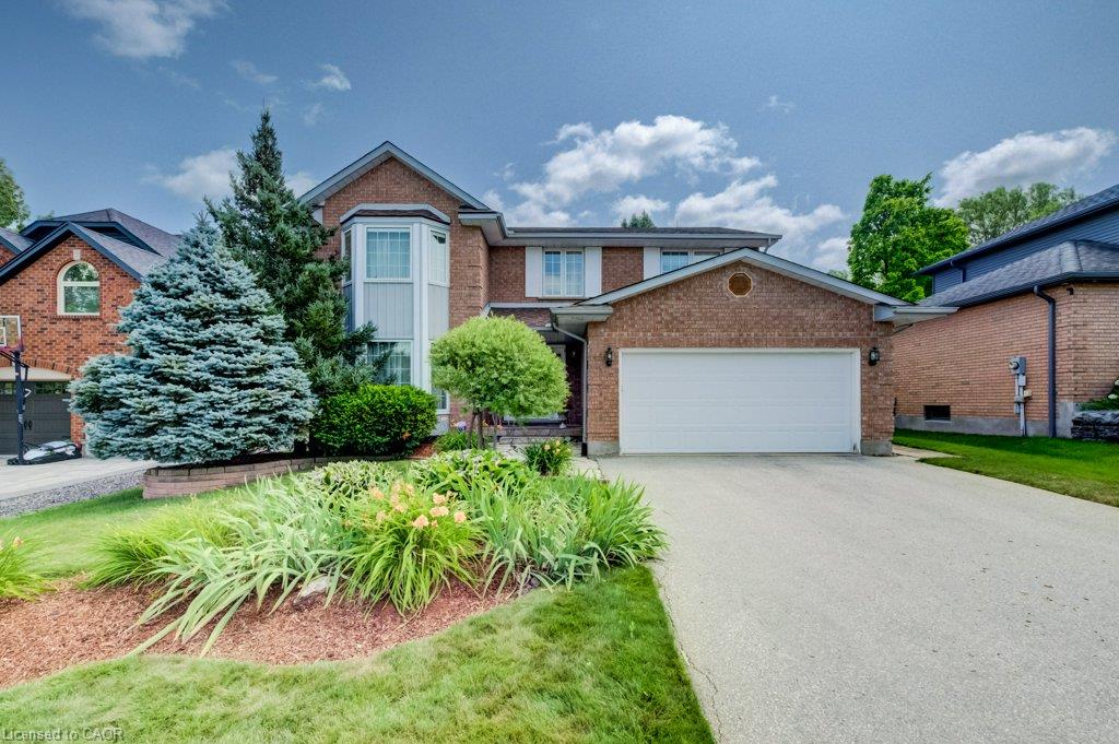 449 Knightsbridge Court Property Photo 1