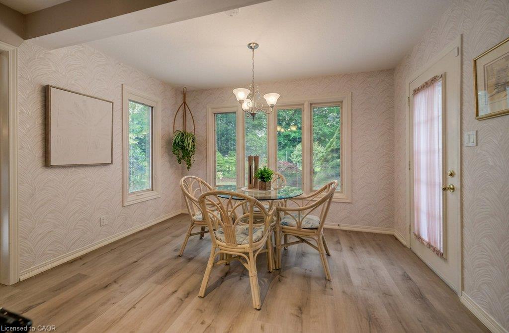 449 Knightsbridge Court Property Photo 11