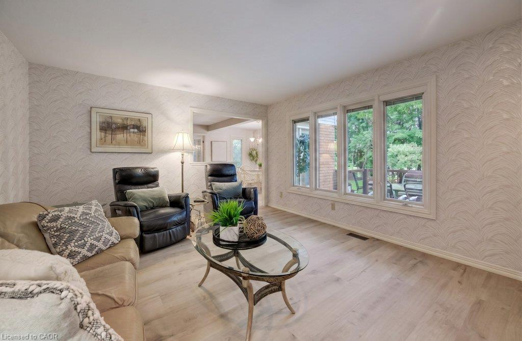 449 Knightsbridge Court Property Photo 13