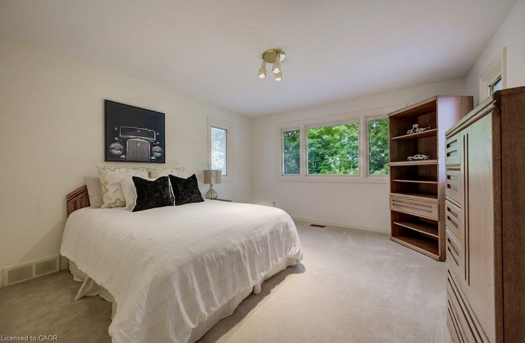 449 Knightsbridge Court Property Photo 30
