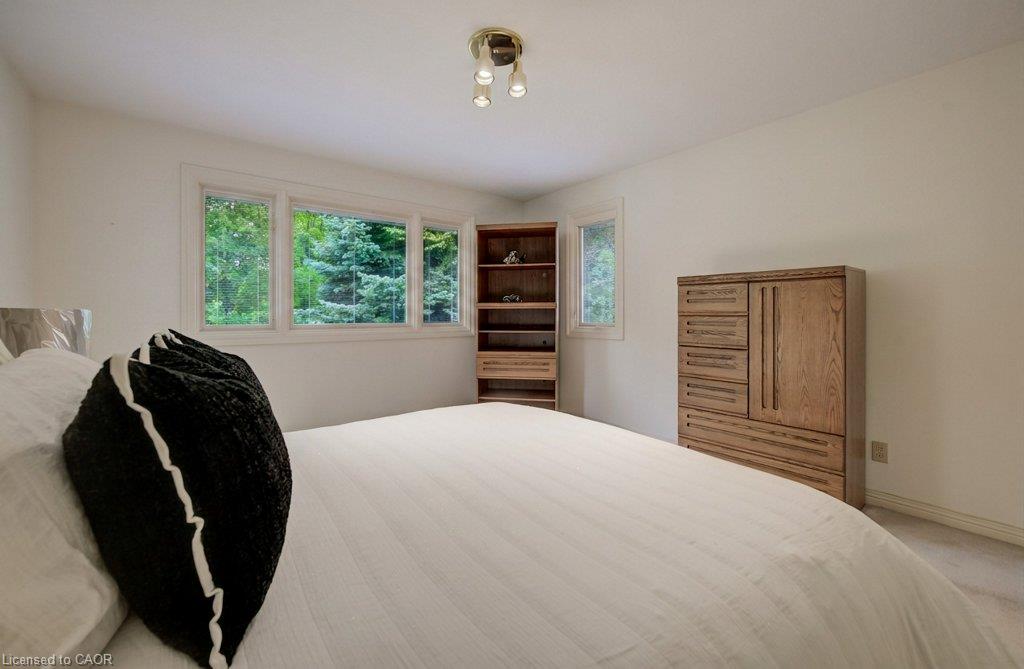 449 Knightsbridge Court Property Photo 33