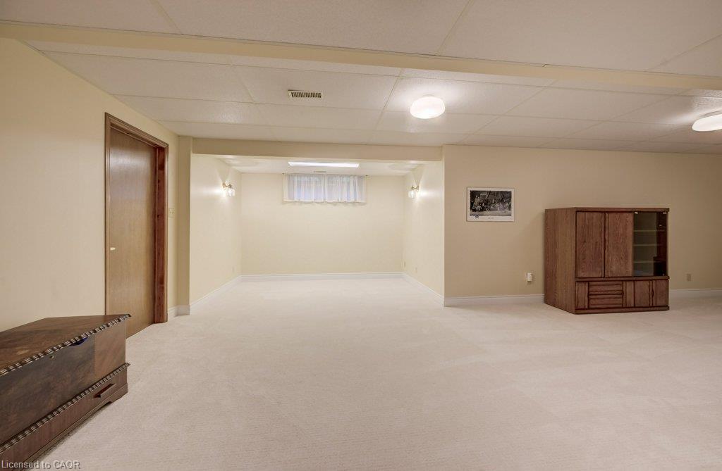 449 Knightsbridge Court Property Photo 37