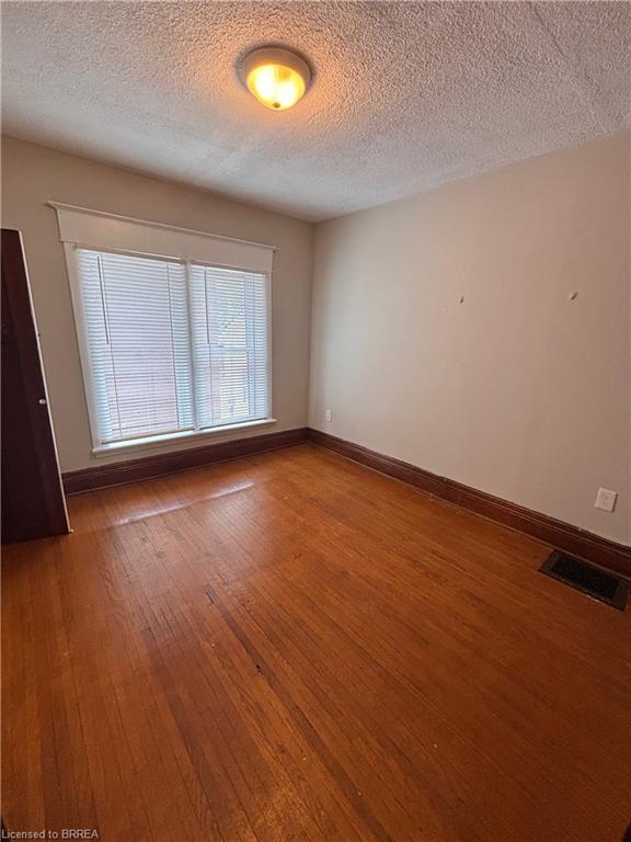 47 Grey Street Property Photo 11