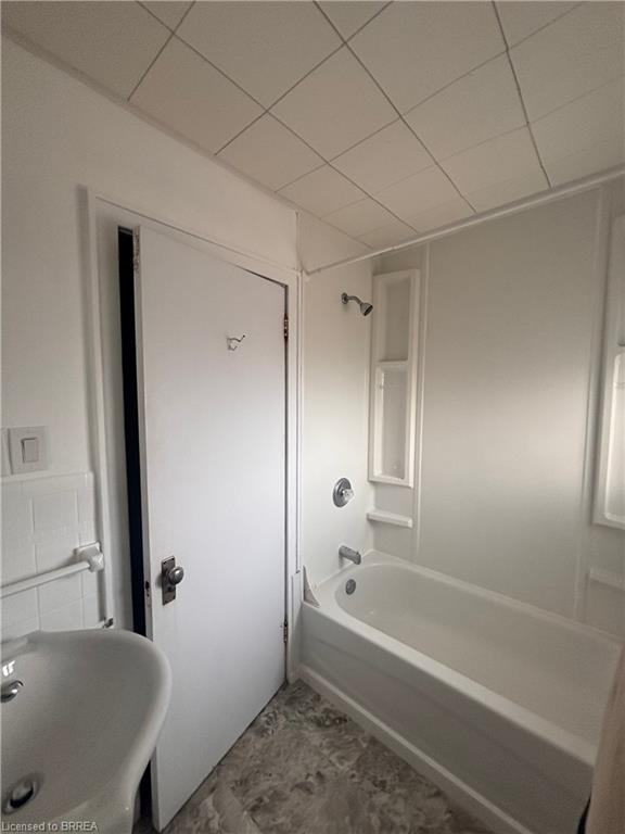 47 Grey Street Property Photo 13