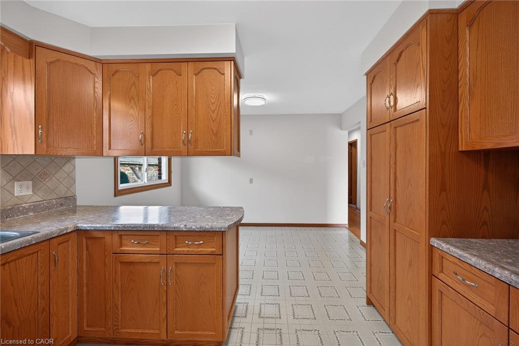 122 Glen Forest Drive Property Photo 8