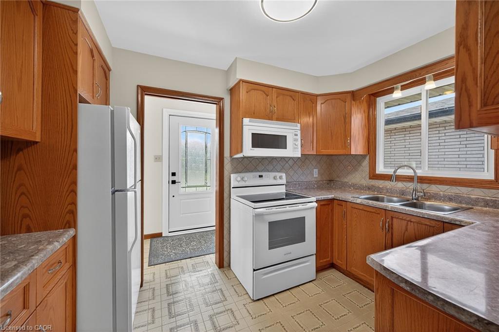 122 Glen Forest Drive Property Photo 12