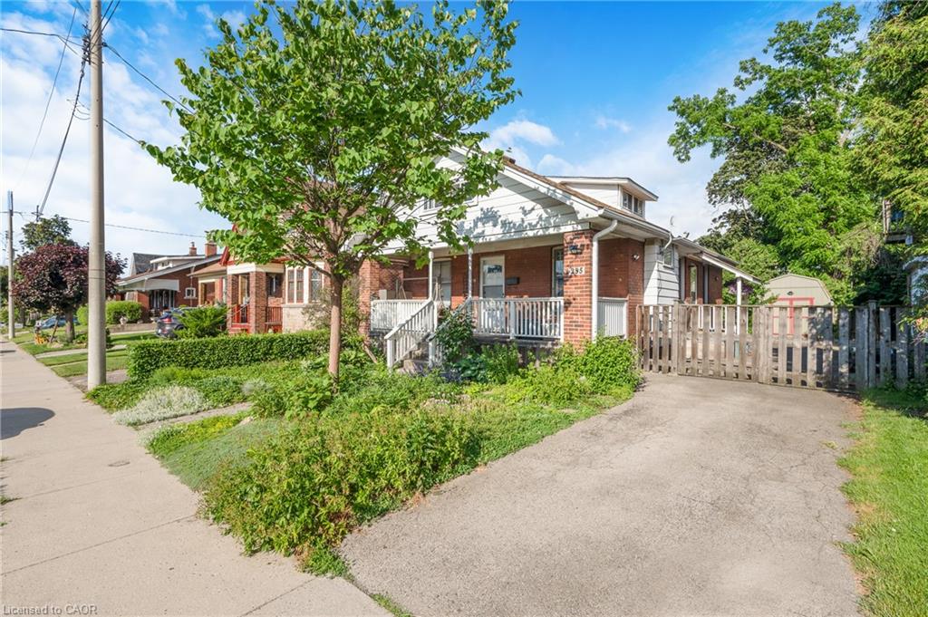 295 Keswick Court Property Photo 4