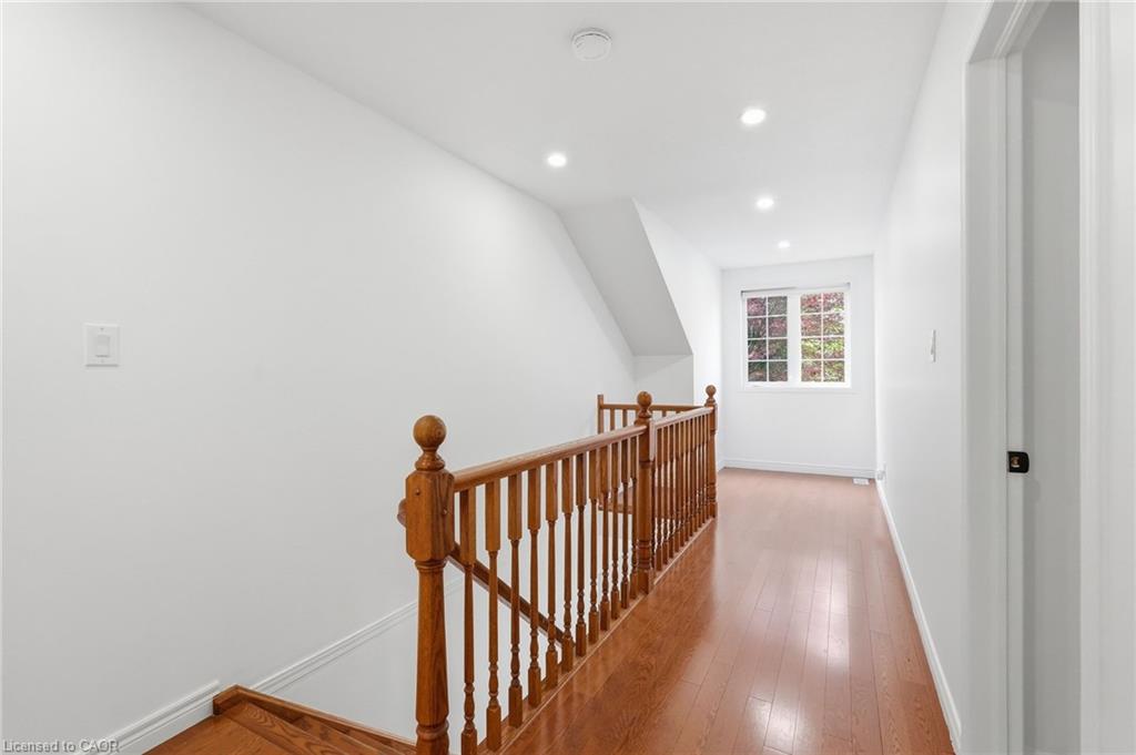 292 Thorncrest Drive Property Photo 24