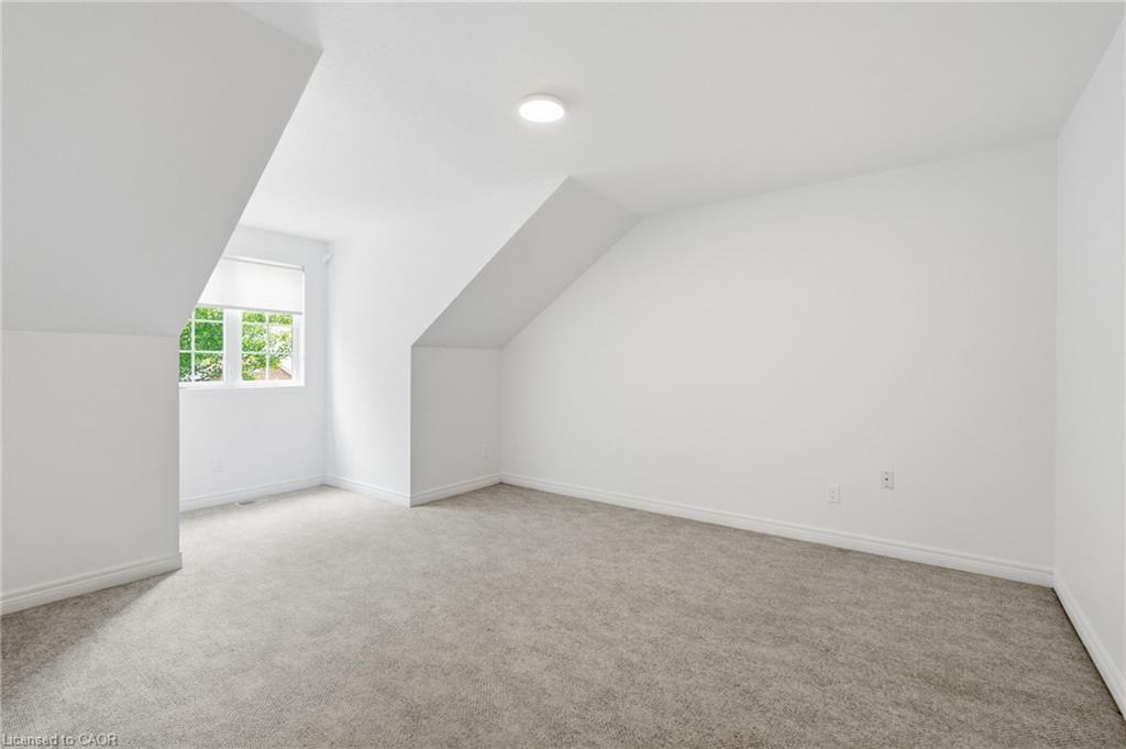 292 Thorncrest Drive Property Photo 31
