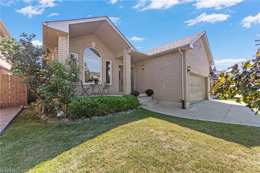 96 Second Road W Property Photo 1