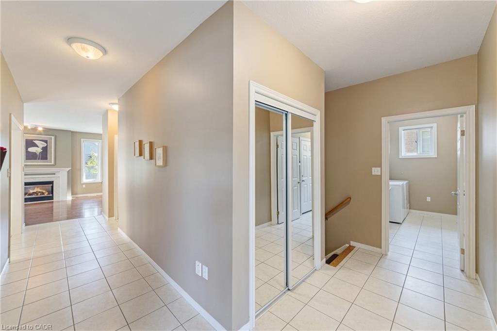 96 Second Road W Property Photo 8