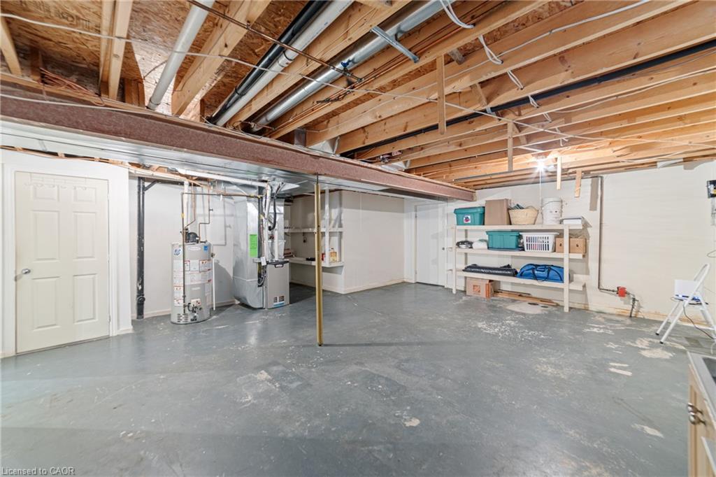 96 Second Road W Property Photo 24