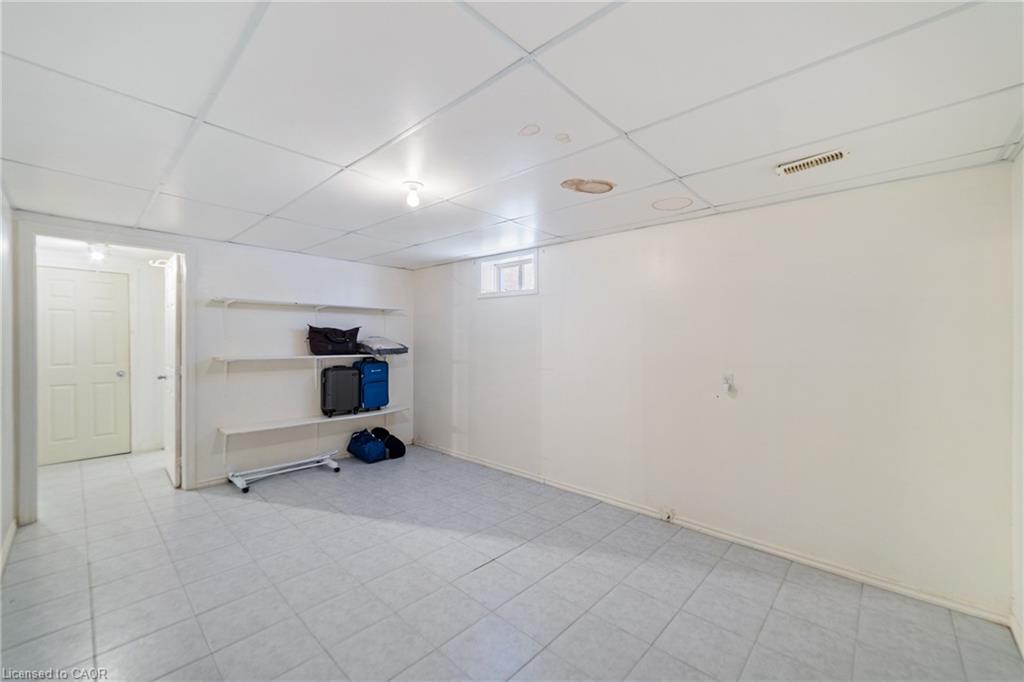 96 Second Road W Property Photo 26