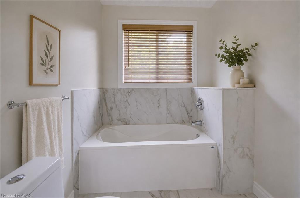 569 Violet Street Property Photo 13