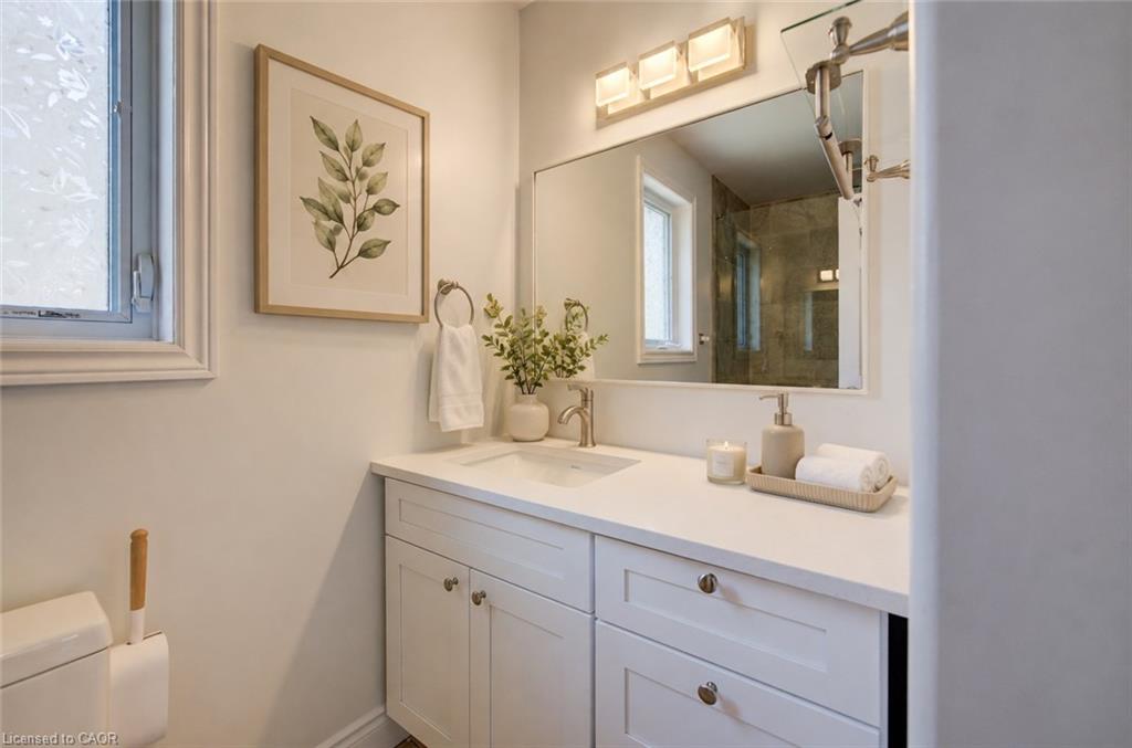569 Violet Street Property Photo 17